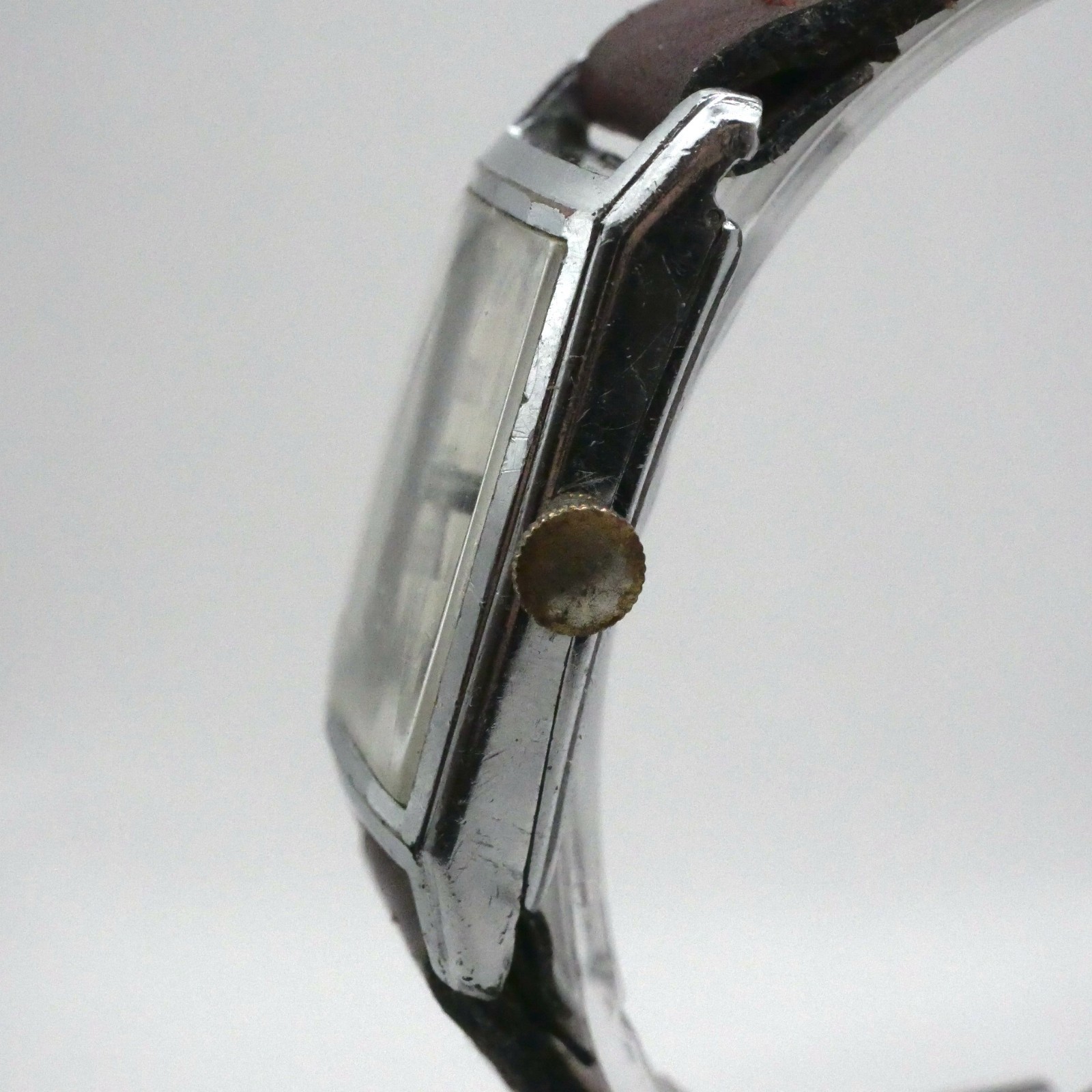 Montre Wyler ECO - Fab Suisse - Boitier chromé rectangle - Bon fonctionnement – Image 5