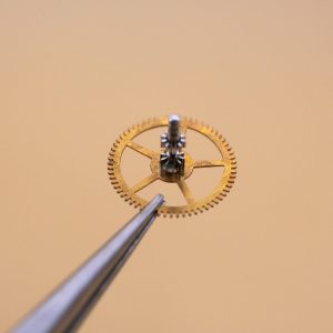 N°205+240 Roue de Grande moyenne + Chaussée - GRUEN 406 [NOS] Wheel + Pinion