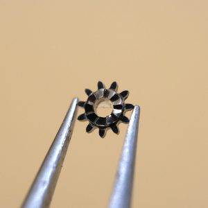 N°410 Pignon de remontoir - Jaeger LeCoultre 476 [NOS] Winding pinion