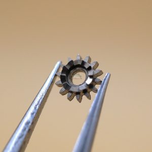 N°410 Pignon de remontoir - MARVIN 500 [NOS] Winding pinion