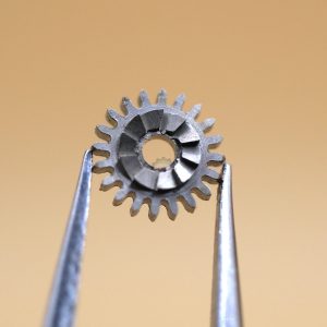 N°410 Pignon de remontoir - Urofa 55 [NOS] Winding pinion