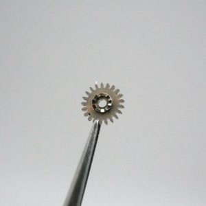 N°410 Pignon de remontoir - LIP T15 [NOS] Winding pinion