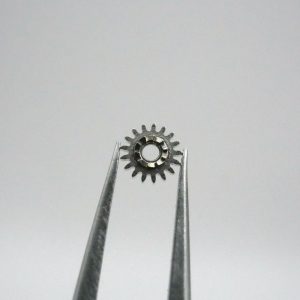 N°410 Pignon de remontoir - FHF 36 [NOS] Winding pinion