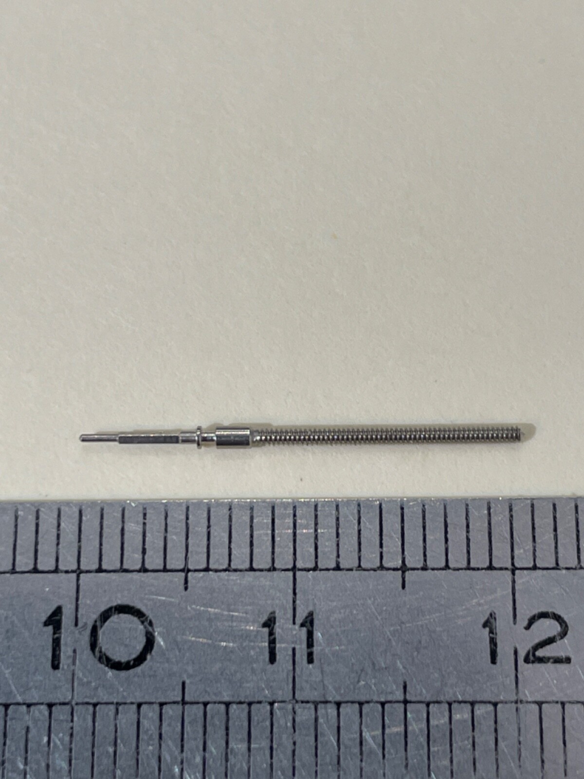 N°401 Tige remontoir - JUVENIC 1105 (Winding stem) PIECE HORLOGERIE