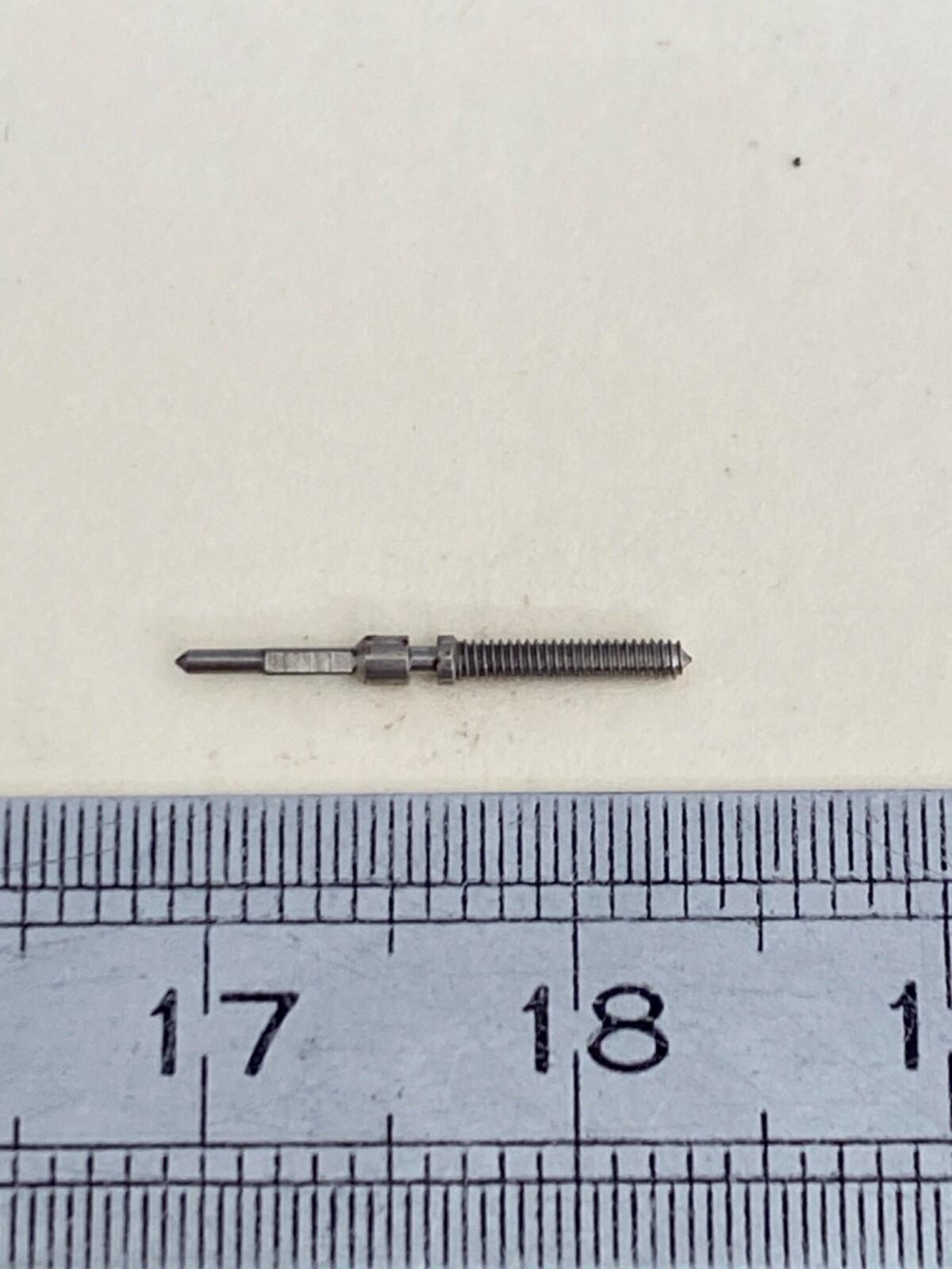N°401 Tige remontoir - LANGENDOF 101/2 (Winding stem) PIECE HORLOGERIE