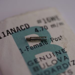 Tige remontoir femelle - BULOVA 11ANACD N°16WE 4,70mm [NOS] (Watch stem)