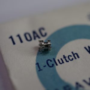 Pignon coulant - BULOVA 110AC N°17 [NOS] (Watch Clutch wheel)