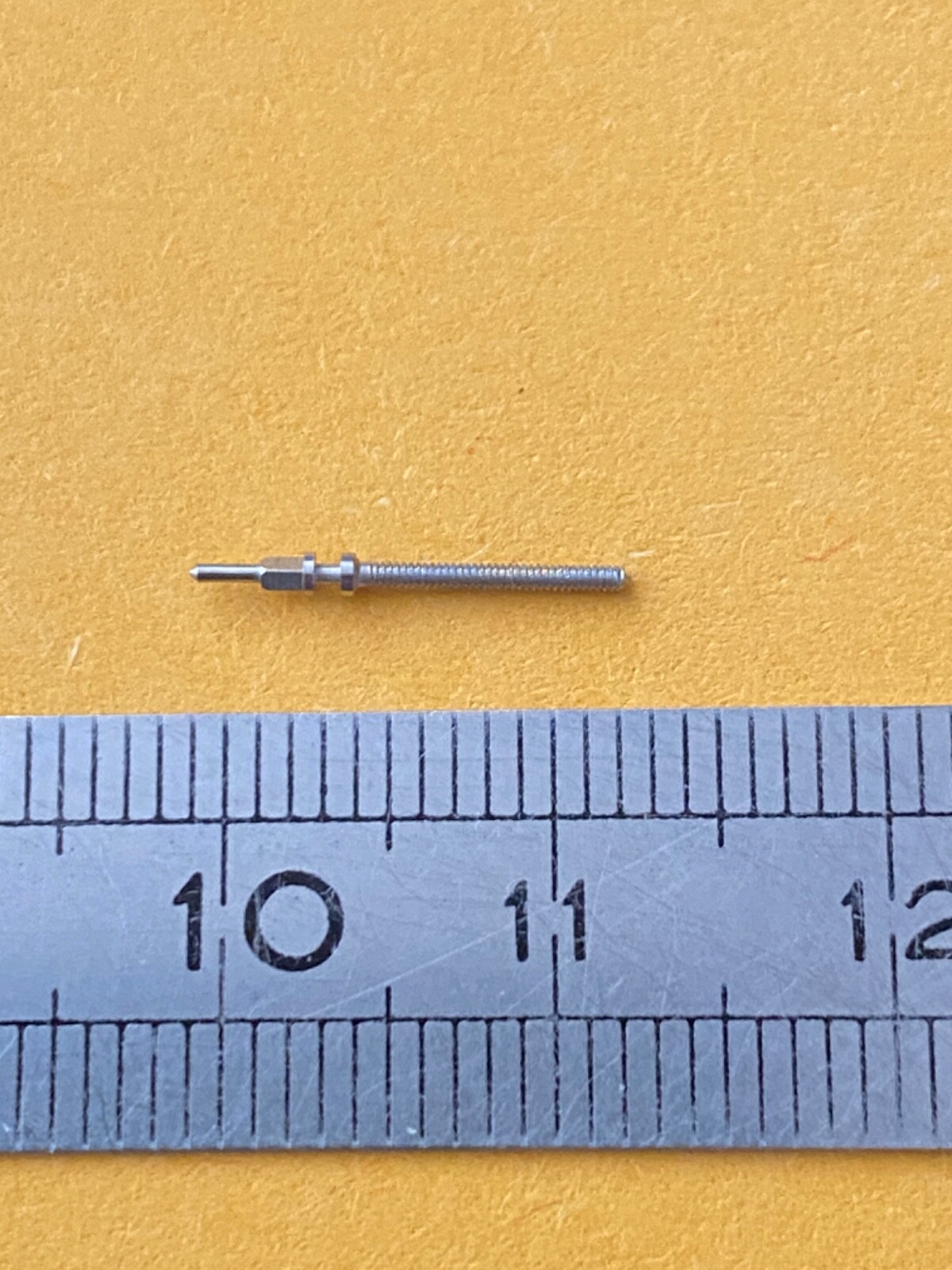 N°401 Tige remontoir - KASPER (8¼" ø0,9) (Winding stem) PIECE HORLOGERIE