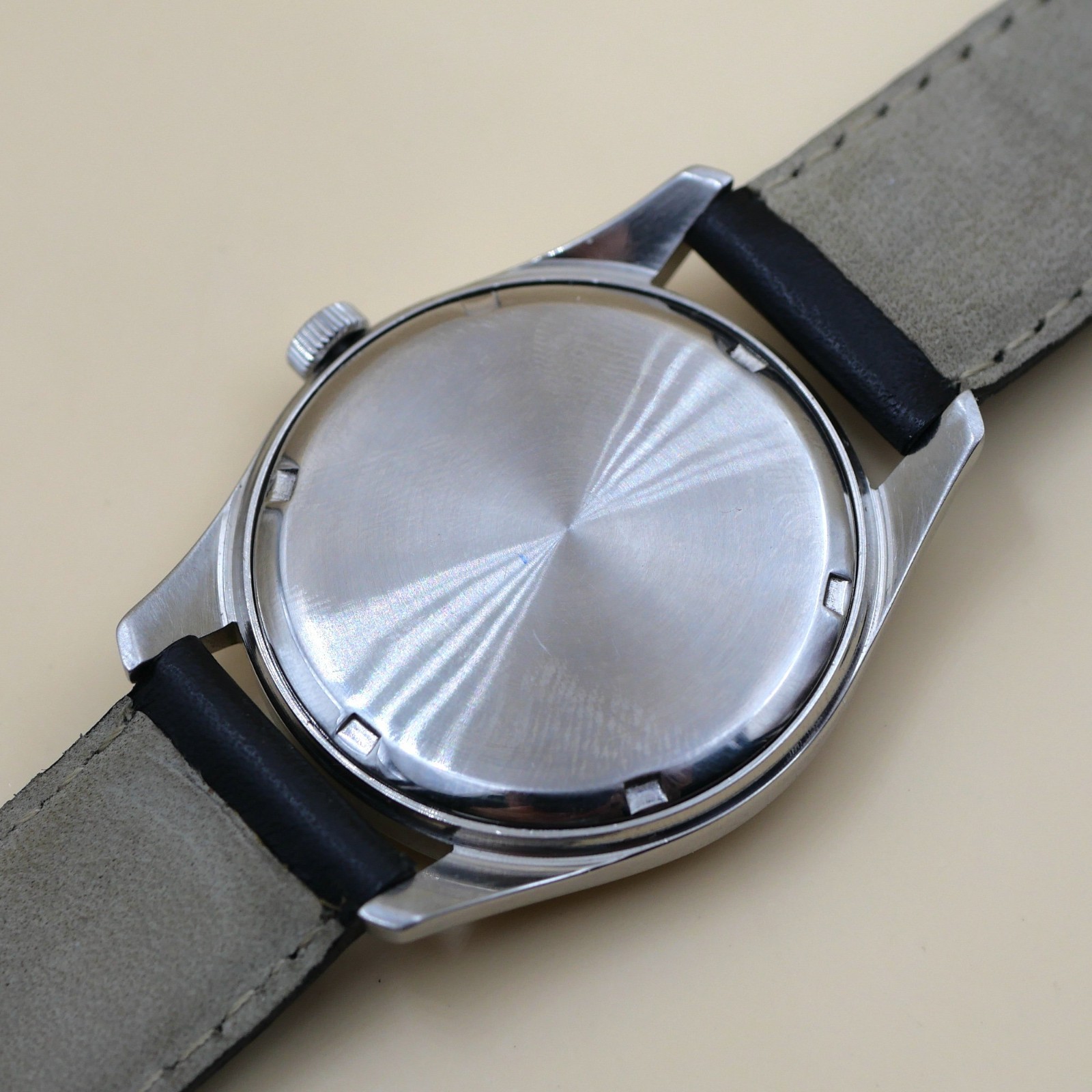 Montre CYMA mécanique Vintage - Cal. R486 - New old stock – Image 6