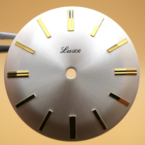 Cadran de montre PESEUX 720 - LUXE Ø29,70mm Index dorés [NOS] Watch Dial