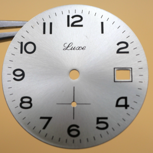 Cadran de montre Plat CUP 233-66 - LUXE Ø29,80mm Index peints [NOS] Watch Dial