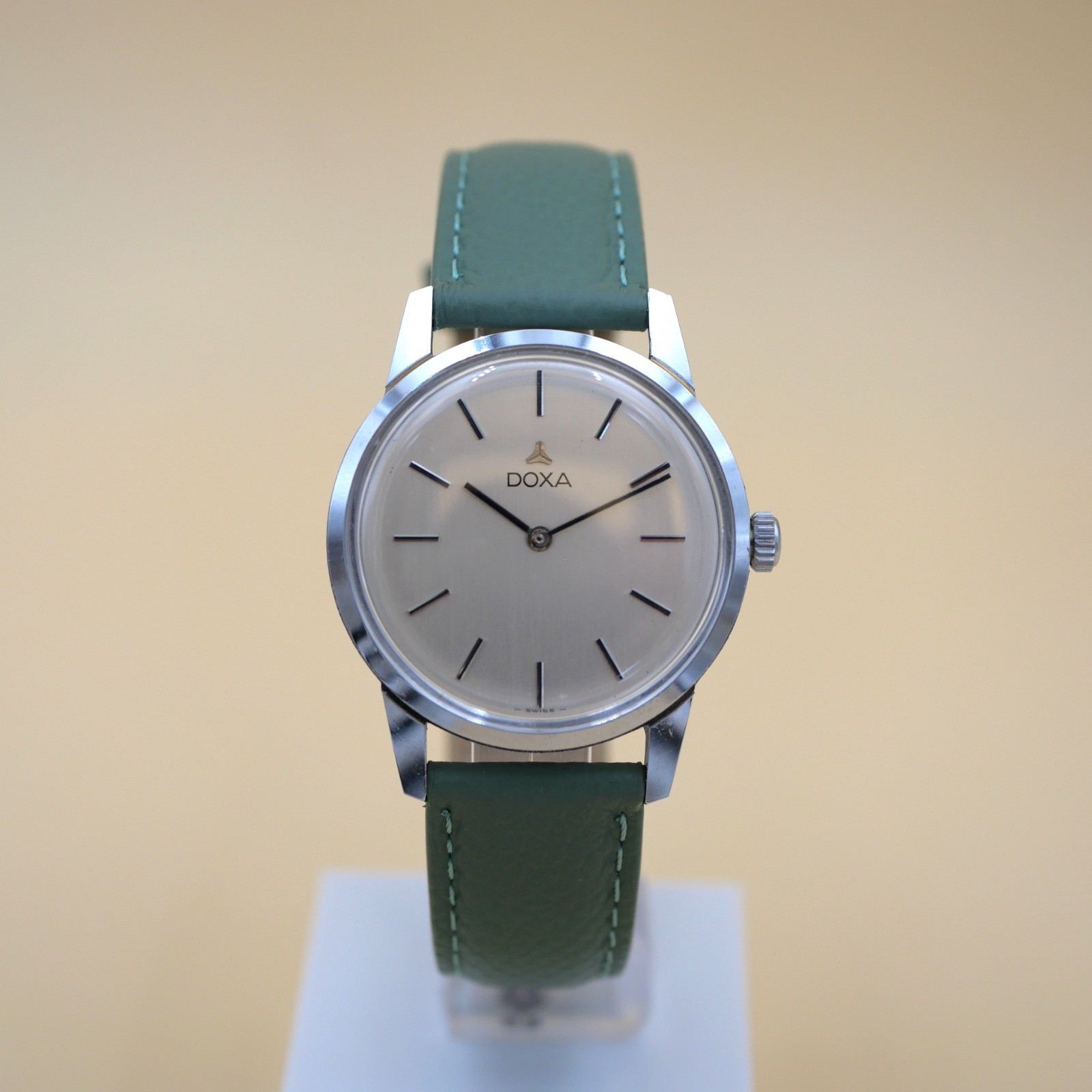 Montre DOXA mécanique Vintage - ETA 2512 - Révisée – Image 2