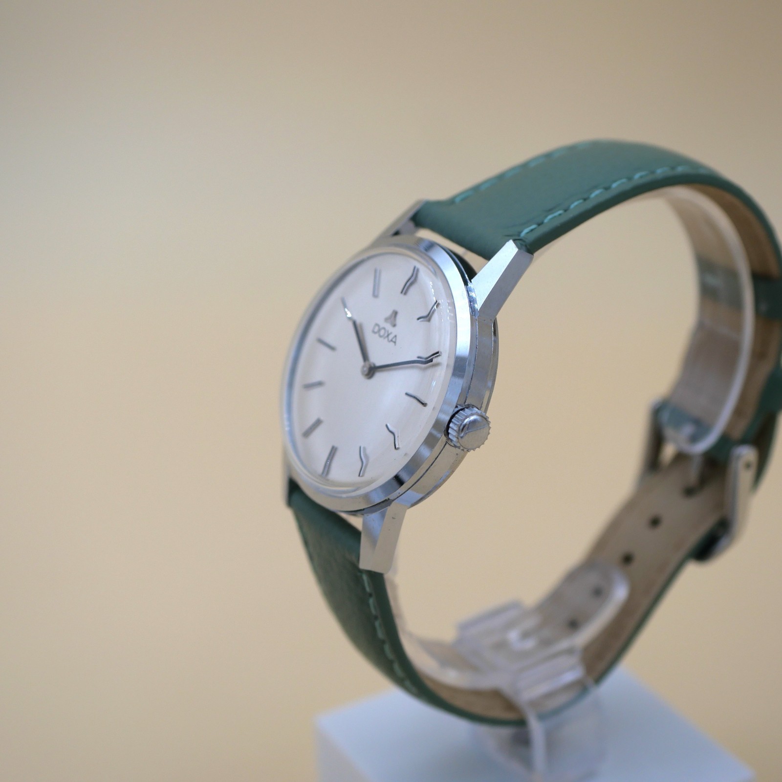 Montre DOXA mécanique Vintage - ETA 2512 - Révisée – Image 3