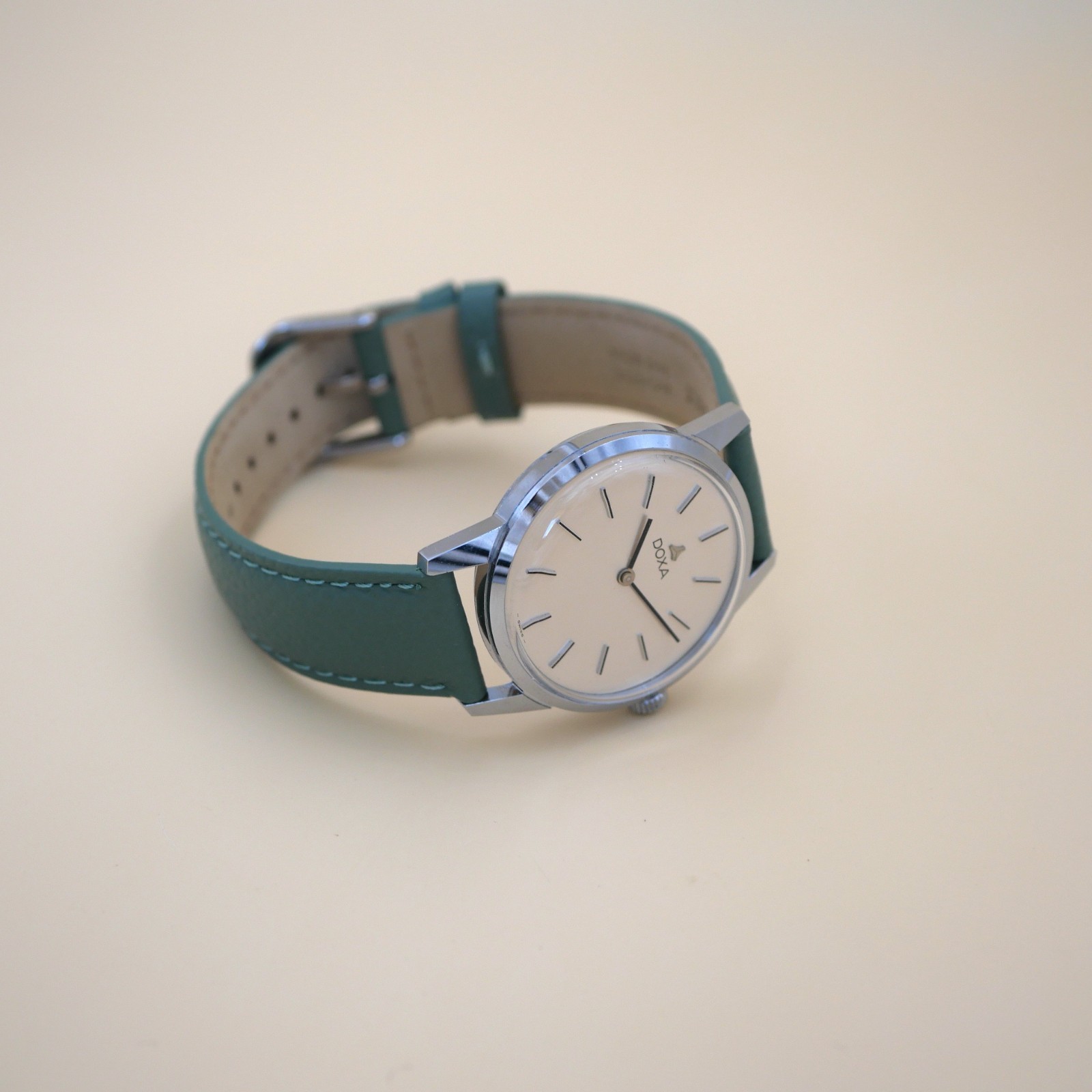 Montre DOXA mécanique Vintage - ETA 2512 - Révisée – Image 10