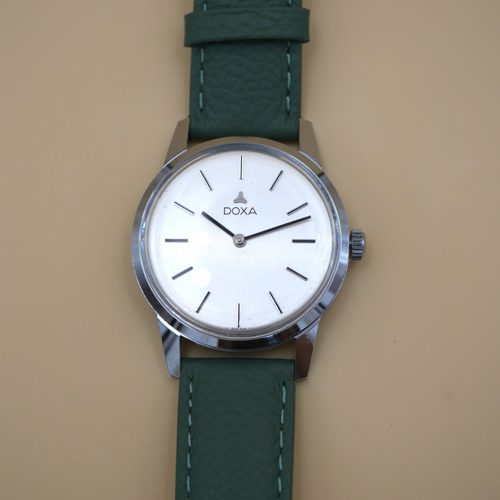 Montre DOXA mécanique Vintage - ETA 2512 - Révisée – Image 11