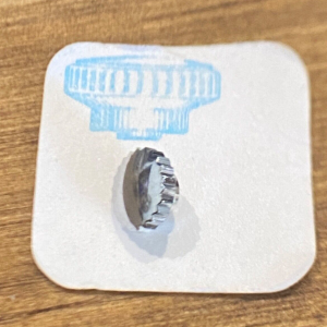 Couronne de montre anti poussière Ø50 filetage 0,90 - Acier [NOS] (Watch crown)