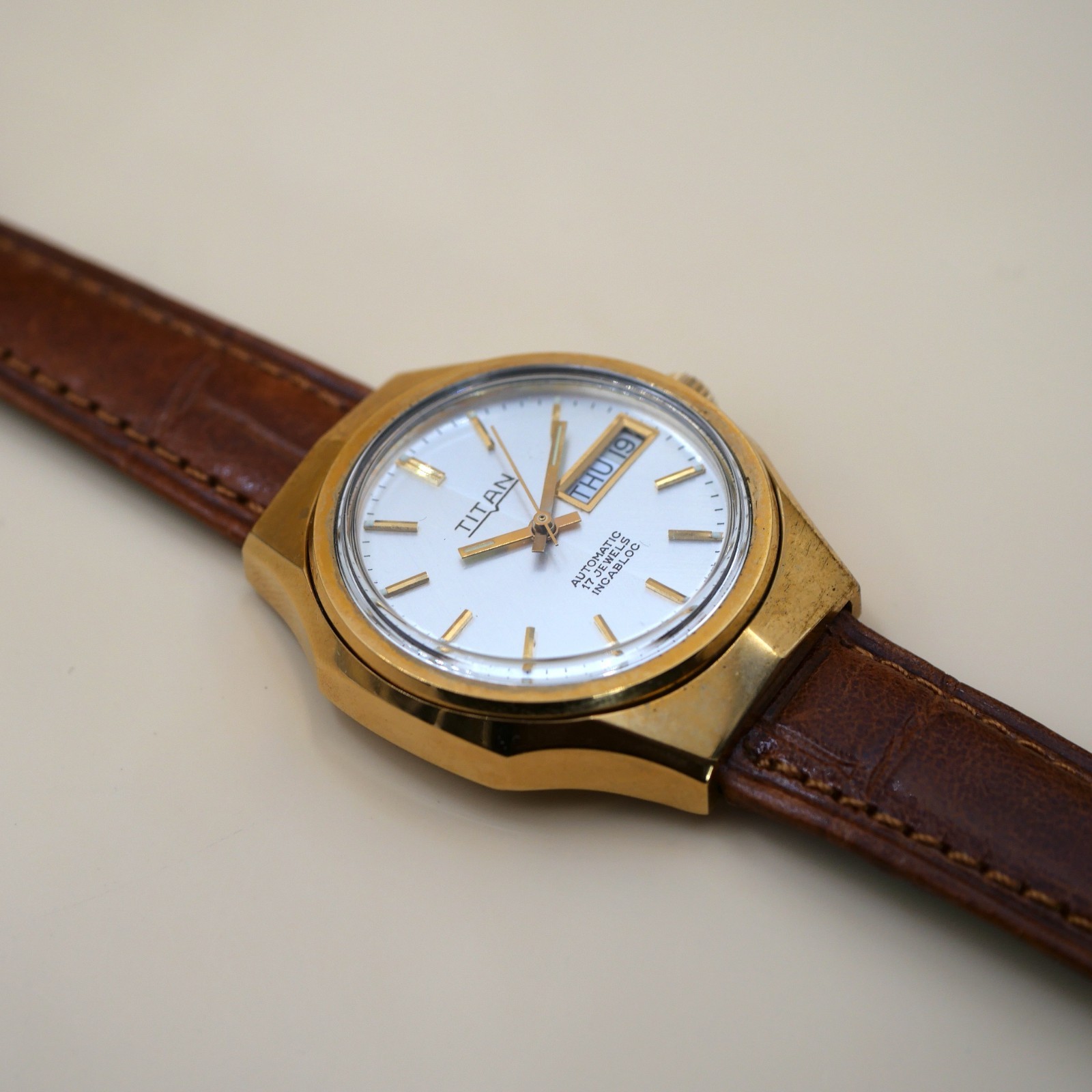Montre TITAN automatique Vintage Suisse - AS 5602 - New old stock – Image 2
