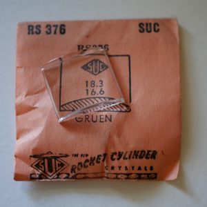 Verre montre SUC RS 376 - GRUEN - 18,3x16,6 [NOS] (Watch crystal)