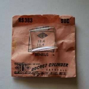 Verre montre SUC RS 383 - BENRUS - 18,4x15,4 [NOS] (Watch crystal)