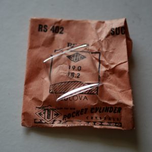 Verre montre SUC RS 402 - BULOVA - 19x18,2 [NOS] (Watch crystal)