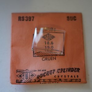 Verre montre SUC RS 397 - GRUEN - 18,6x15 [NOS] (Watch crystal)