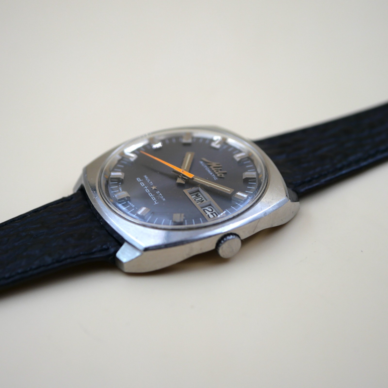 Montre MIDO Datoday Multi-Star automatic Vintage - Cal. 1147-2 - New old stock – Image 2