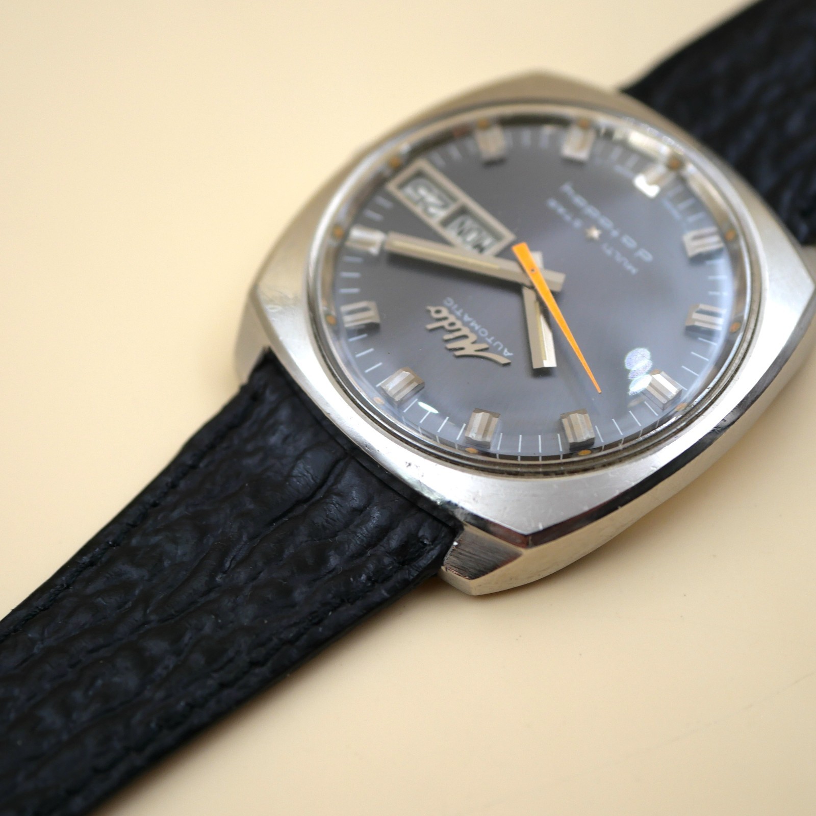 Montre MIDO Datoday Multi-Star automatic Vintage - Cal. 1147-2 - New old stock – Image 4