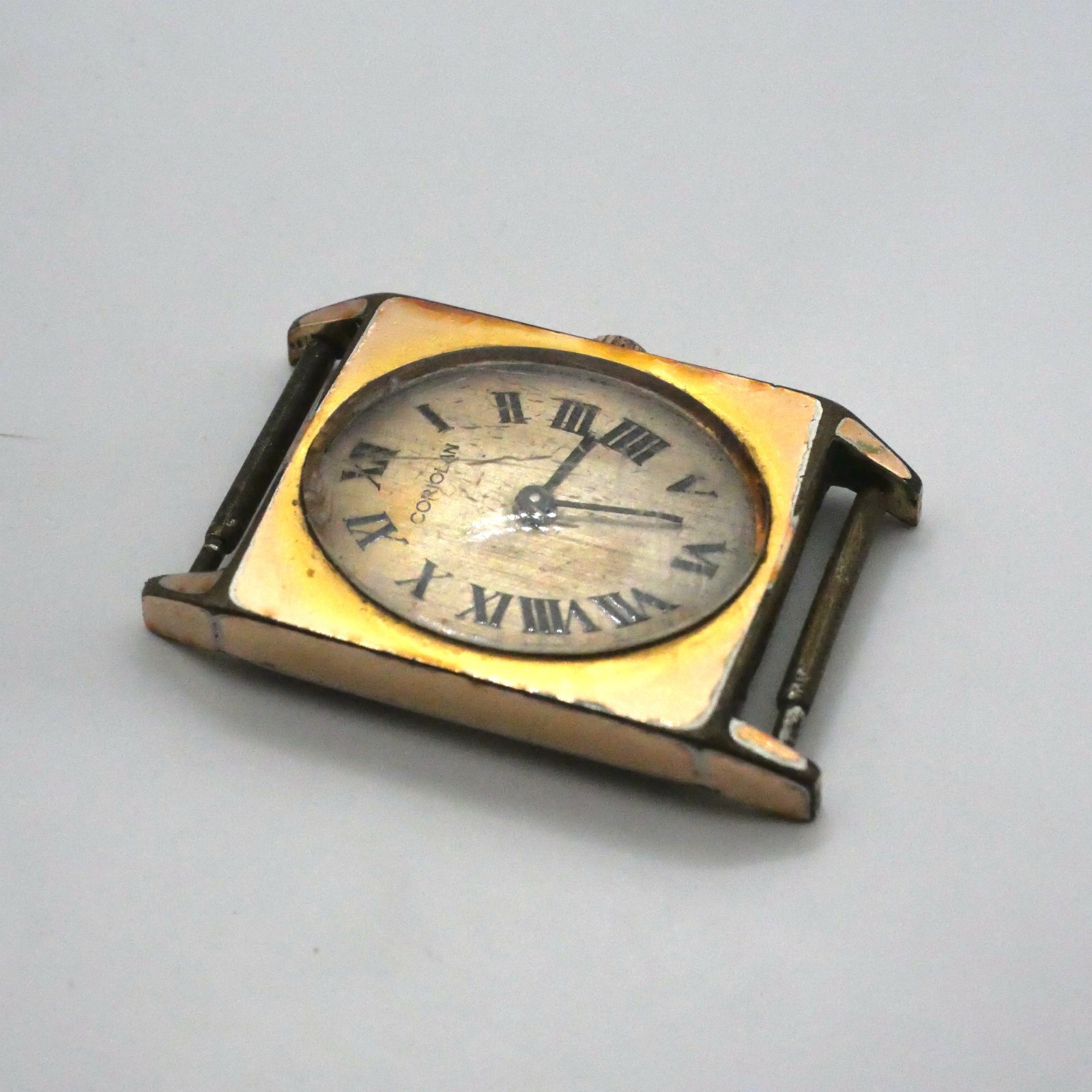 Montre mécanique CORIOLAN - Boitier doré rectangle - Ne fonctionne pas – Image 2
