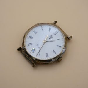 Montre quartz LIP Ø32 mm - 947.111 - Ne fonctionne pas