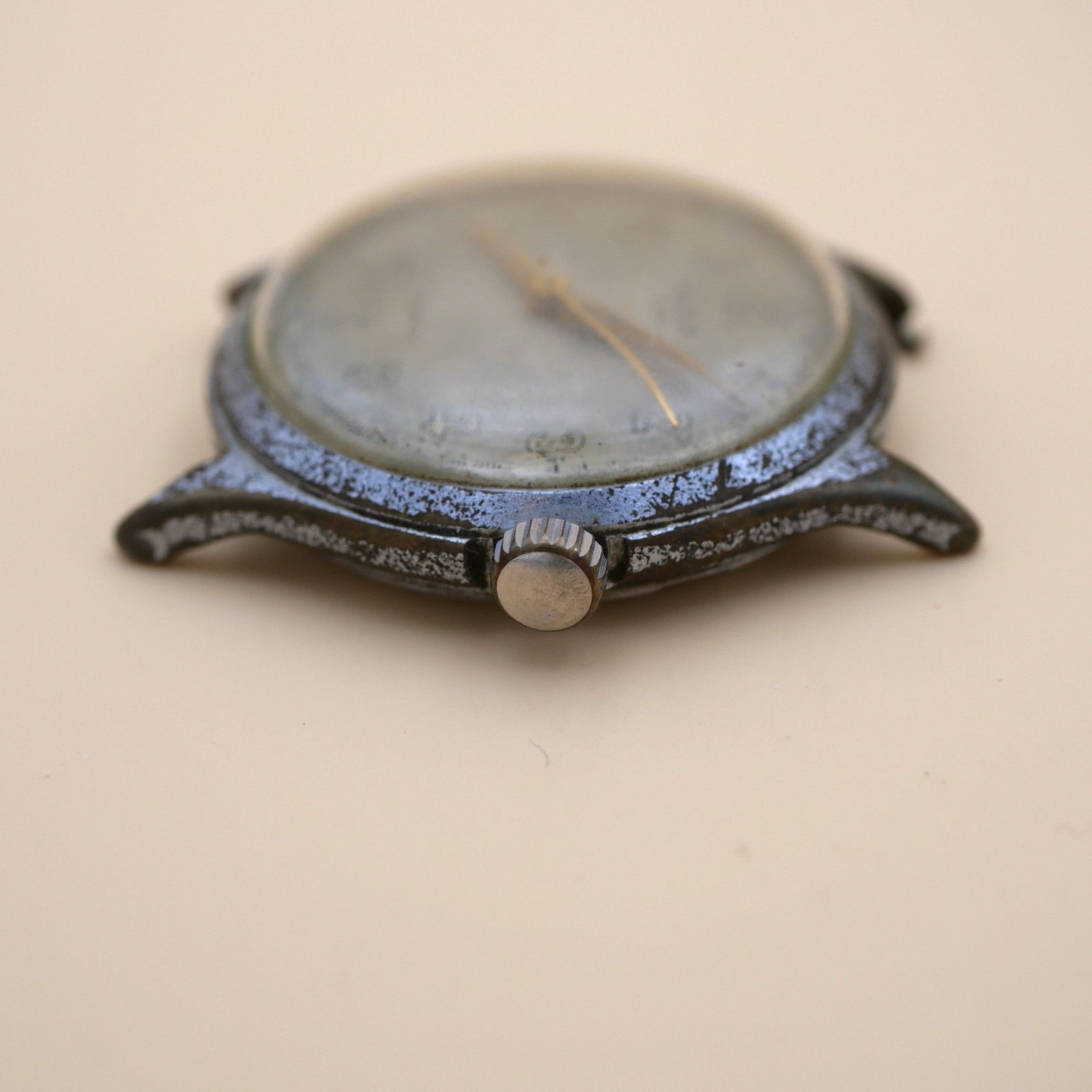 Montre mécanique Ultra Ø32,50 mm - Cal. Ultra 904 s'arrête - Corne HS – Image 3