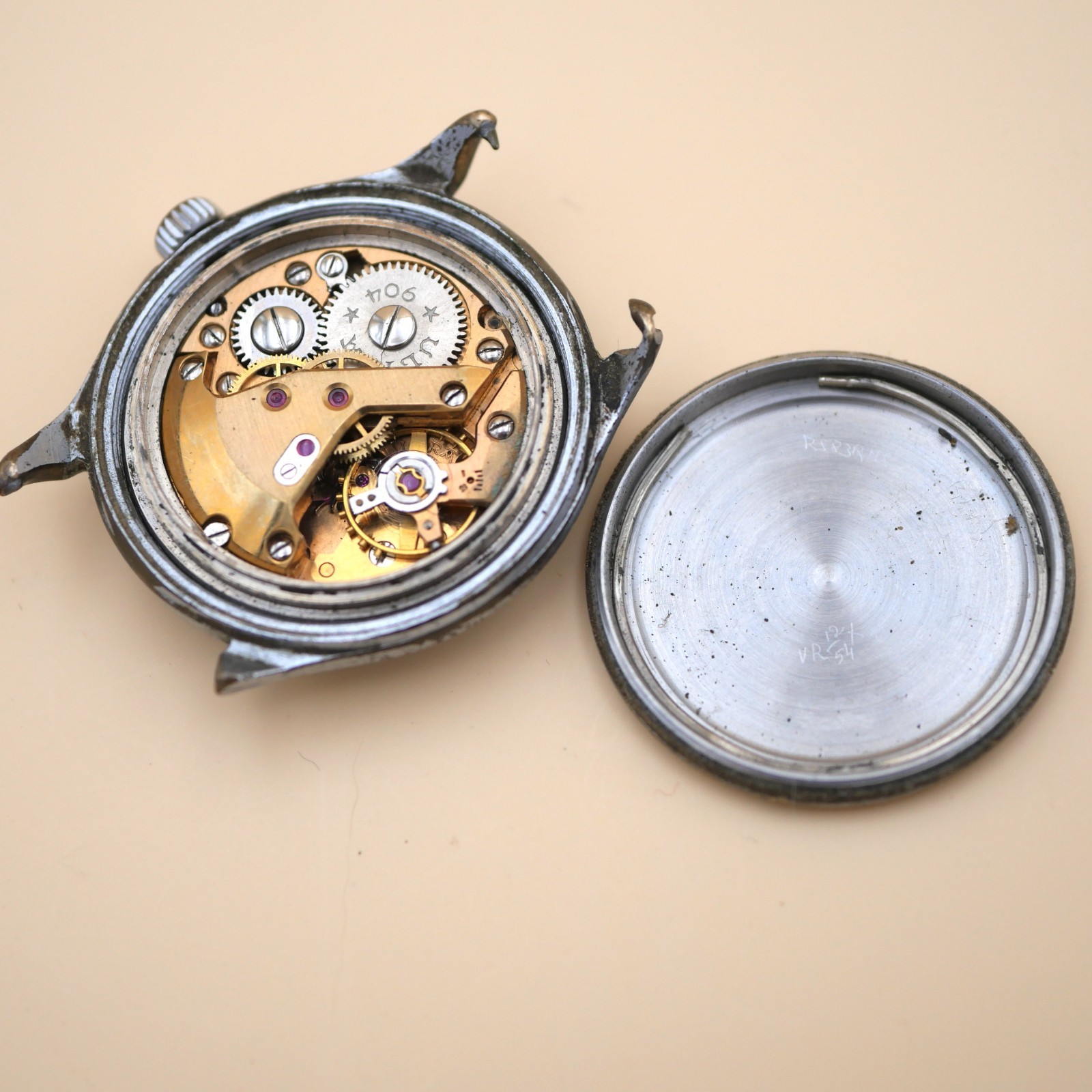 Montre mécanique Ultra Ø32,50 mm - Cal. Ultra 904 s'arrête - Corne HS – Image 5