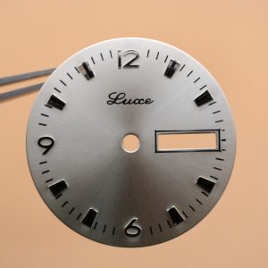 Cadran de montre FE 140-2 - LUXE Ø28mm Date 3h [NOS]