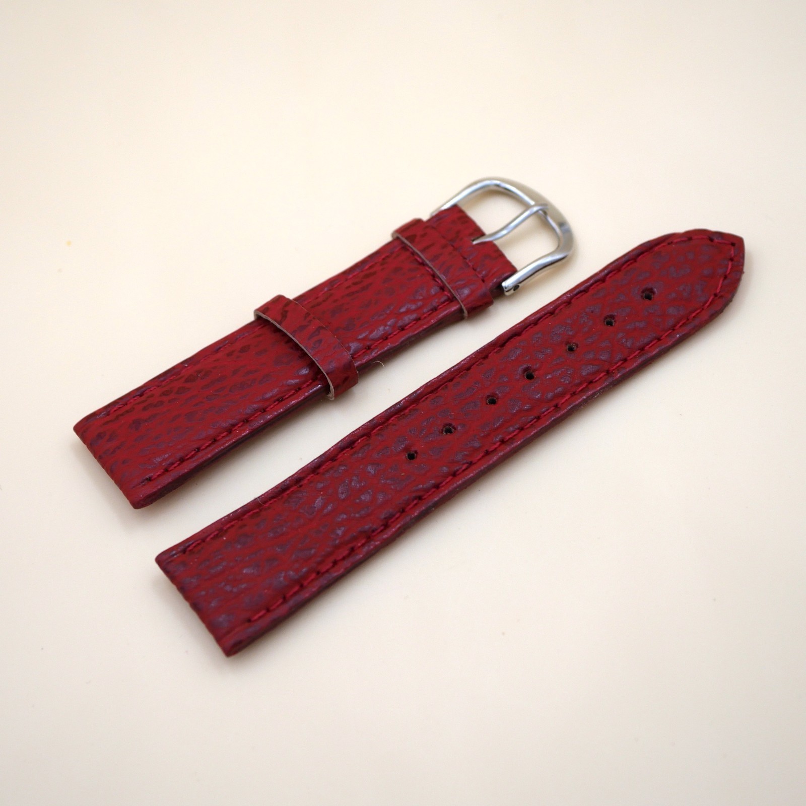 Bracelet en Requin Véritable 20 mm rouge - Fabriqué en France - Taille XS