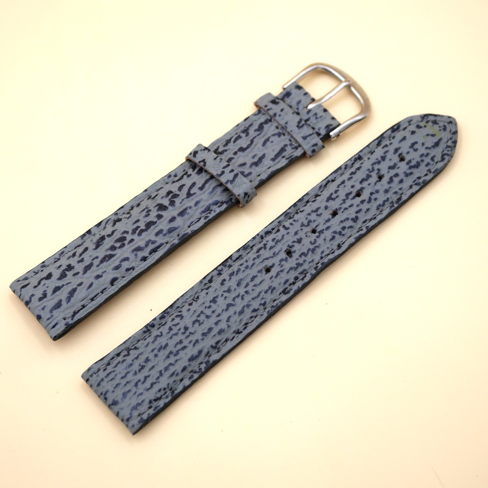 Bracelet en Requin Véritable 20 mm Gris - Fabriqué en France - Taille XL