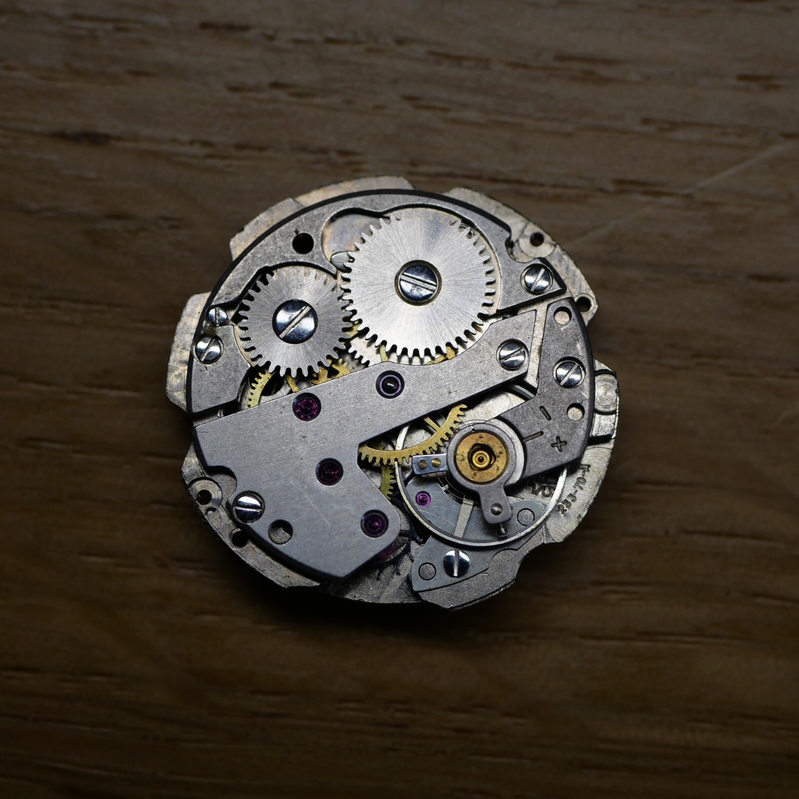 Mouvement pour pièces FE 233-70A Balance OK (watch movement for parts)