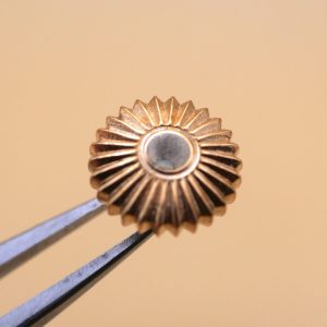 Couronne montre Louis XV Ø87 filetage 1,10 - Plaqué Or rose [NOS]