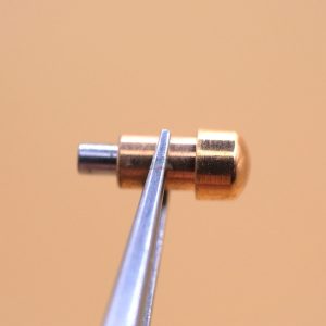 Poussoir chronographe doré Ø3mm - Lg 7,50mm [NOS] Push Button - 1 Pièce