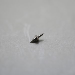 N°724 Axe de balancier - ESSOR 4¼" [NOS] Balance staff
