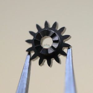 N°410 Pignon de remontoir - MARVIN 520 [NOS] Winding pinion