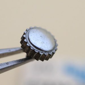 Couronne de montre étanche canon long Ø50 filetage 0,90 - Chromé mat [NOS]
