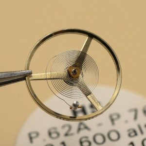 Balancier de montre HS P62A P76 10½" - 21.600 Alt/h Incabloc & Ant 102 [NOS]