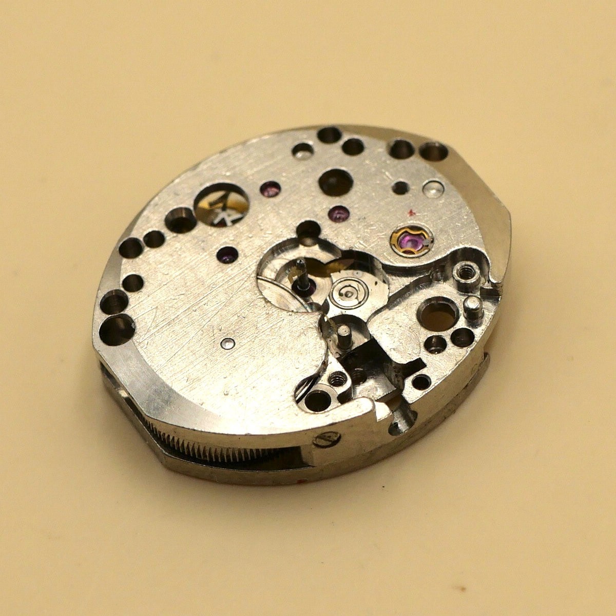 Mouvement pour pièces FEF 6632 NO Balance (watch movement for parts)