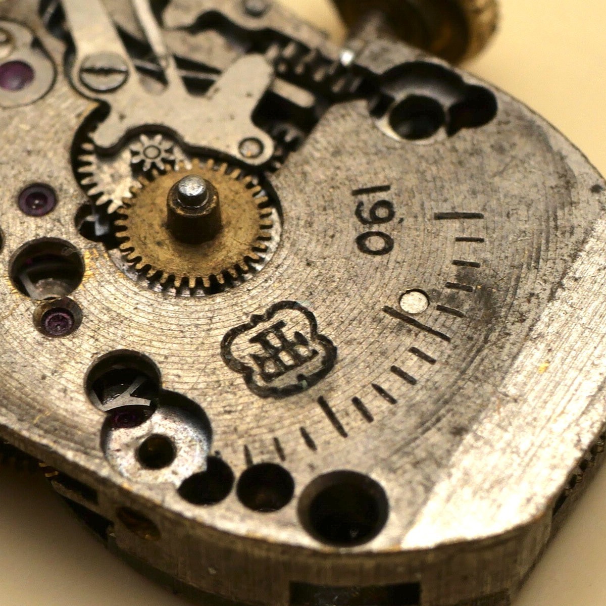 Mouvement pour pièces FHF 190 Balance HS (movement for parts) – Image 3