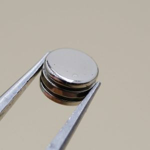 Couronne de montre Ø35 Ht 20 Filetage 0,90 à fleur, Gris métal [NOS] Watch crown