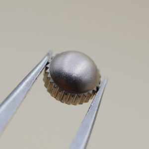 Couronne de montre Ø38 Ht 24 Filetage 0,90 à fleur, Gris métal satiné [NOS]
