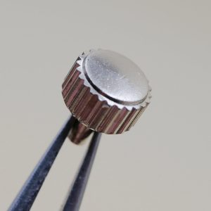 Couronne de montre Ø50 Ht 28 Filetage 0,90 Canon long Ø13, Gris métal [NOS]